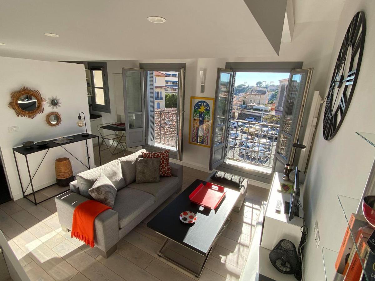 Superbe Studio Au Centre De Vence Apartment Exterior photo